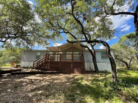 629 Buck Trl, Canyon Lake, TX 78133