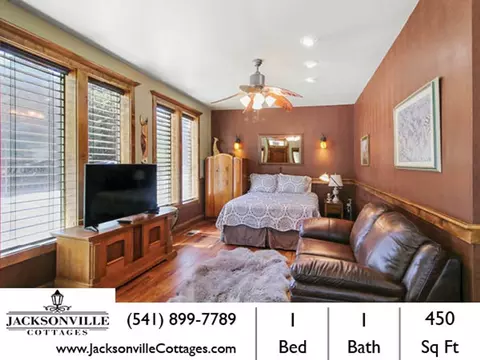 195 E St, Jacksonville, OR 97530