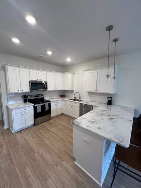 1170 S Dickerson Rd, Goodlettsville, TN 37072