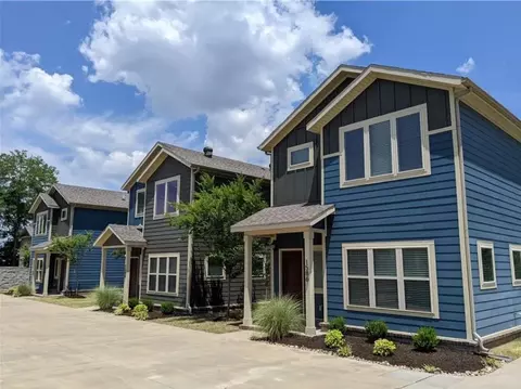 1596 N Leverett Ave, Fayetteville, AR 72703