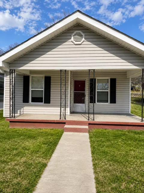 2413 Stuart St, Chattanooga, TN 37406