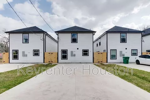 8126 Sterlingshire St #A, Houston, TX 77078