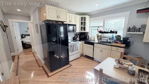 109 Perkins St #2F, Somerville, MA 02145