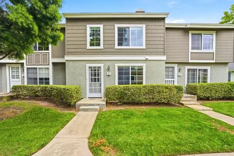 18 Fox Holw, Irvine, CA 92614