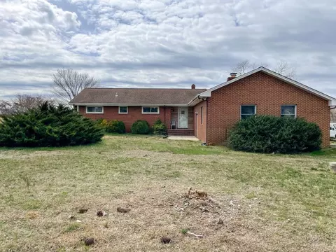 6715 Laurel Spring Rd, Prince George, VA 23875