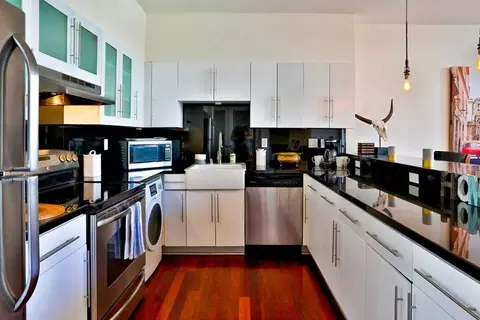 901 S Broadway #402, Los Angeles, CA 90015