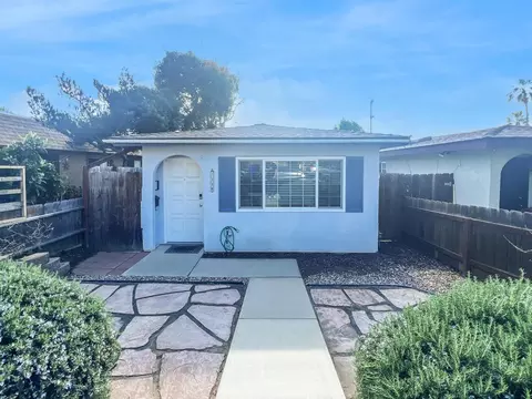 5118 Savannah St #1, San Diego, CA 92110