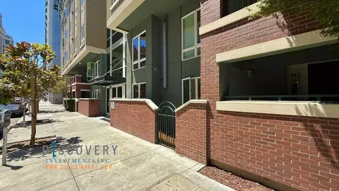 1511 Jefferson St #302, Oakland, CA 94612