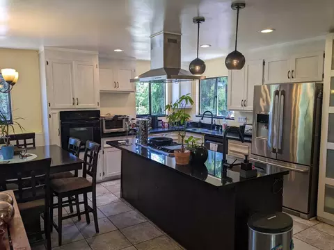 4001 Fariss Ln, El Sobrante, CA 94803
