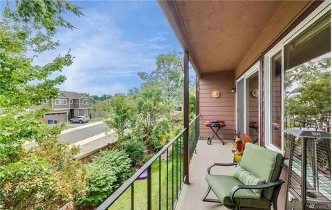 17430 Ambaum Blvd S #2, Burien, WA 98148