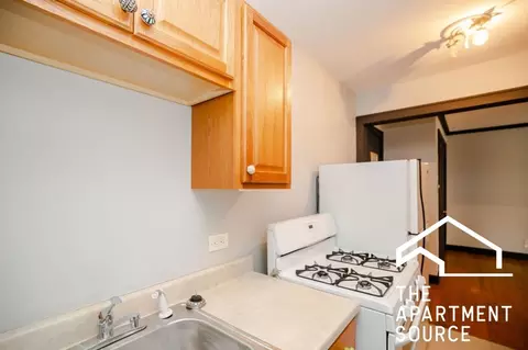 18 E Northwest Hwy #12, Arlington Heights, IL 60004