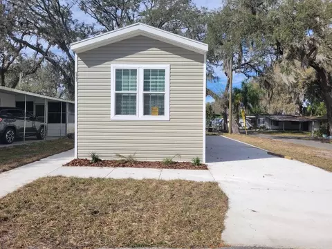 5603 Eugene Dr, Zephyrhills, FL 33542