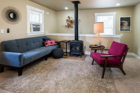 1355 NW Baltimore Ave - 1355 12, Bend, OR 97701