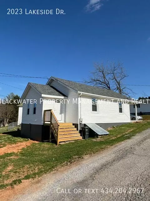 2023 Lakeside Dr, Lynchburg, VA 24501