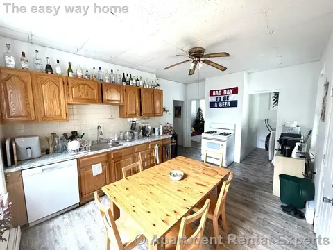 268 Broadway #1, Cambridge, MA 02139