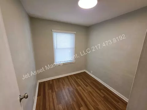 3037 Elm St, Springfield, IL 62702 photo 6