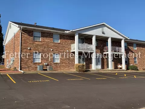5686 Kenwood Dr, Newburgh, IN 47630