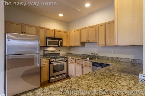 110 2nd St #PH12, Cambridge, MA 02142