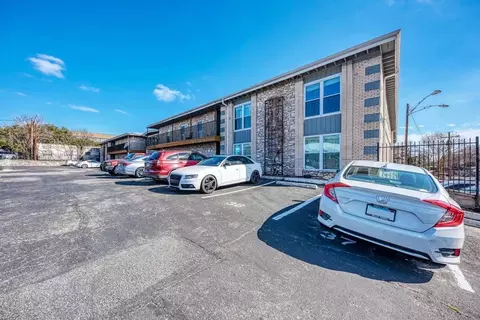 2401 Manor Rd #133, Austin, TX 78722