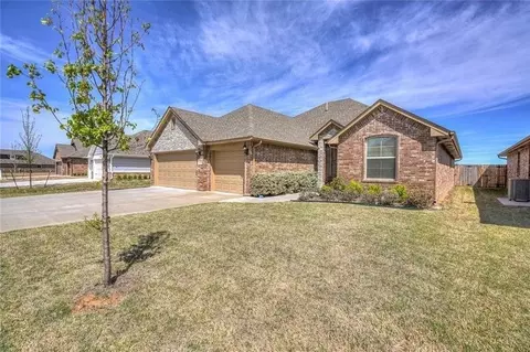 2301 Bretford Way, Norman, OK 73071