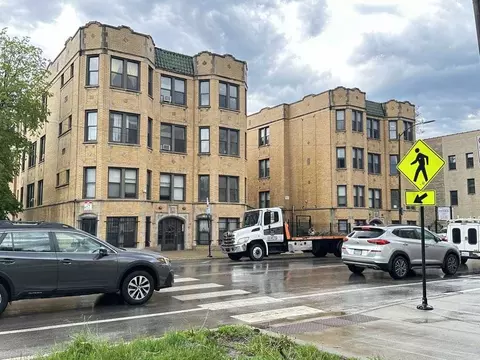 1530 N Kedzie Ave #1B, Chicago, IL 60651