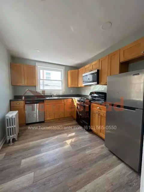 430 Glendale Rd, Upper Darby, PA 19082