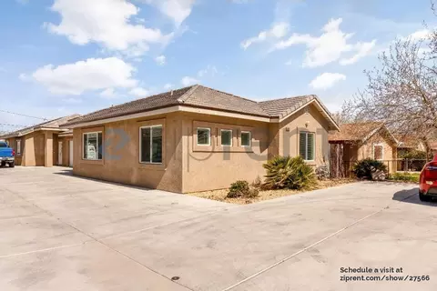 16476 Smoke Tree St #A, Hesperia, CA 92345