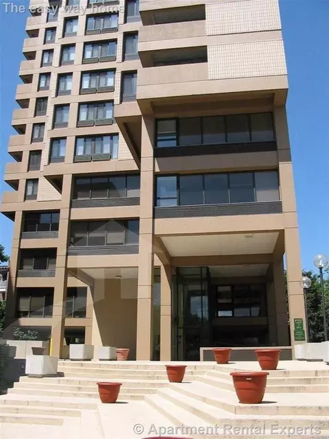 929 Massachusetts Ave #11, Cambridge, MA 02139