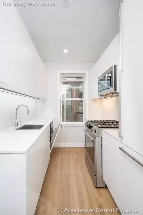 17 Forest St #32, Cambridge, MA 02140