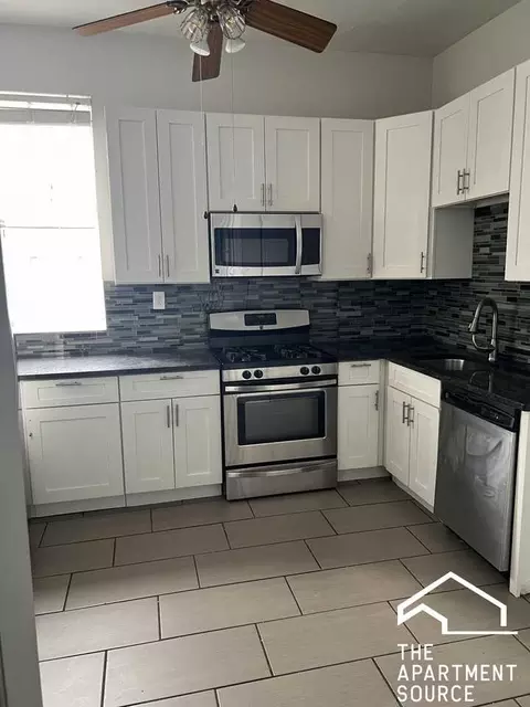 4623 S Evans Ave #3, Chicago, IL 60653