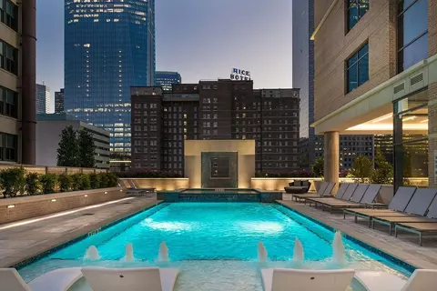 405 Travis St #B06, Houston, TX 77002