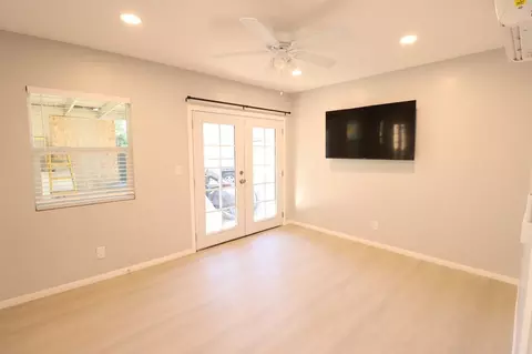 465 W 2nd St #NA, Azusa, CA 91702