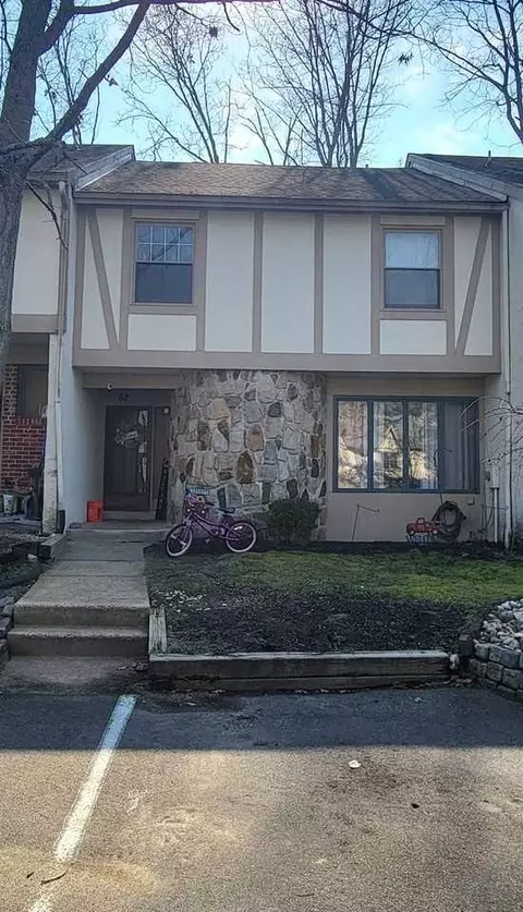 620 Jaeger Ct, Sicklerville, NJ 08081