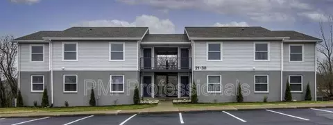106 Kingsridge Dr, La Vergne, TN 37086