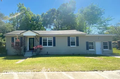 860 Saratoga Blvd, Jacksonville, FL 32208