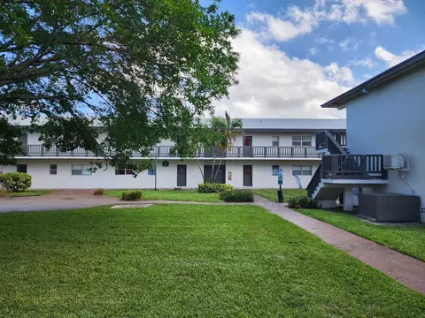 1460 NW 2nd St, Fort Lauderdale, FL 33311