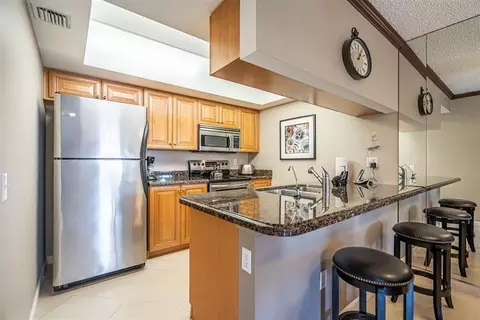 622 Waterside Dr, Hypoluxo, FL 33462
