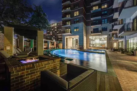 3 Chelsea Blvd #A0-6, Houston, TX 77006