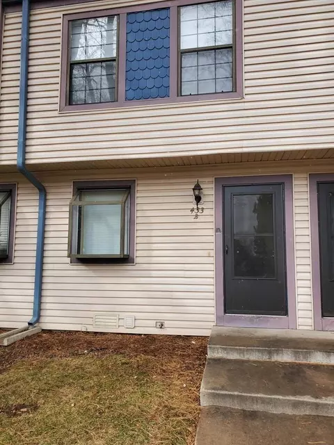 433 S Kittredge St #B, Aurora, CO 80017