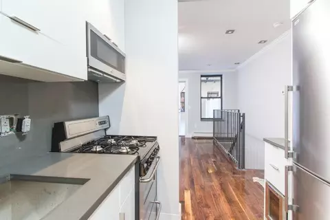 124 Ridge St #1A, New York, NY 10002