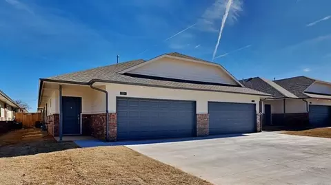 3802 Franks Way, Bethany, OK 73008