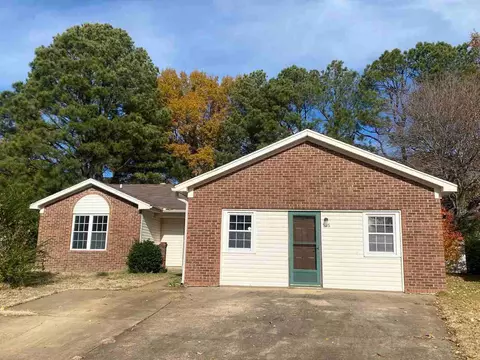 926 Oaklawn Pl, Southaven, MS 38671