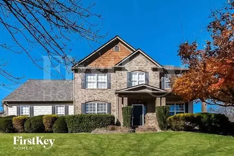 6675 River Island Cir, Buford, GA 30518