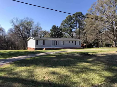 1100 W Georgia Rd #1100, Woodruff, SC 29388