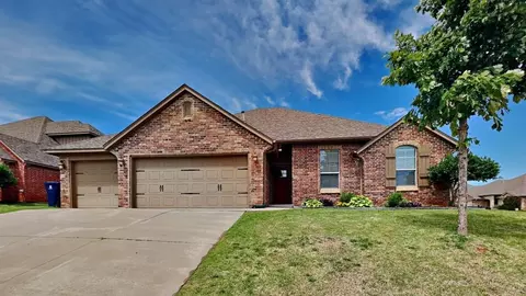 725 Dusty Trl, Yukon, OK 73099