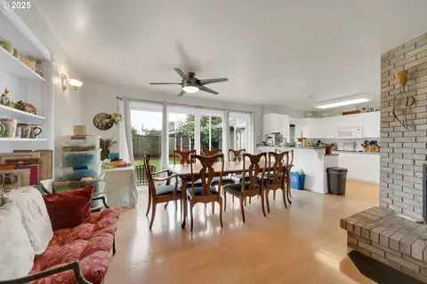 3485 3489 Westward Ho Ave #3485-3485, Eugene, OR 97401 photo 5