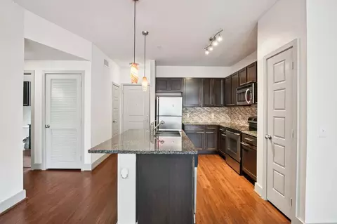 2630 Tanglewilde St, Houston, TX 77063 photo 12