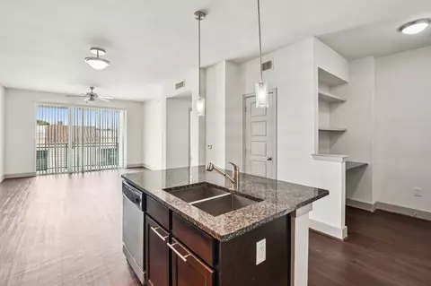 2630 Tanglewilde St, Houston, TX 77063 photo 13