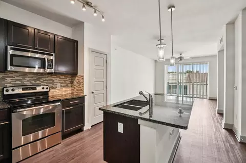 2630 Tanglewilde St, Houston, TX 77063 photo 14