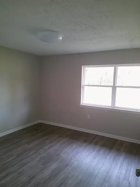 433 Meadowlark Dr #E6, Canton, MS 39046 photo 3